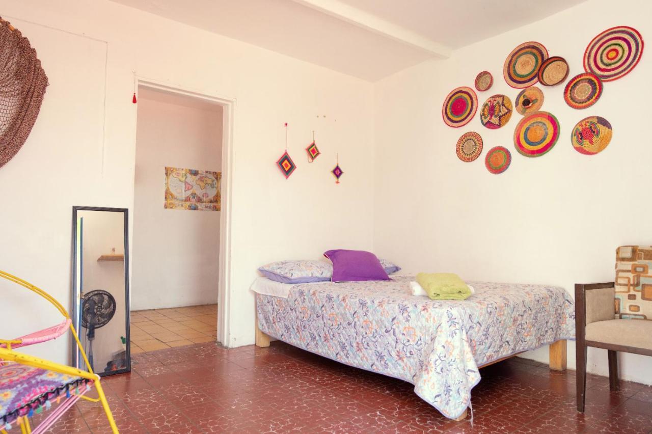 Hostal Casa Colores Adults Only Guadalajara Bagian luar foto