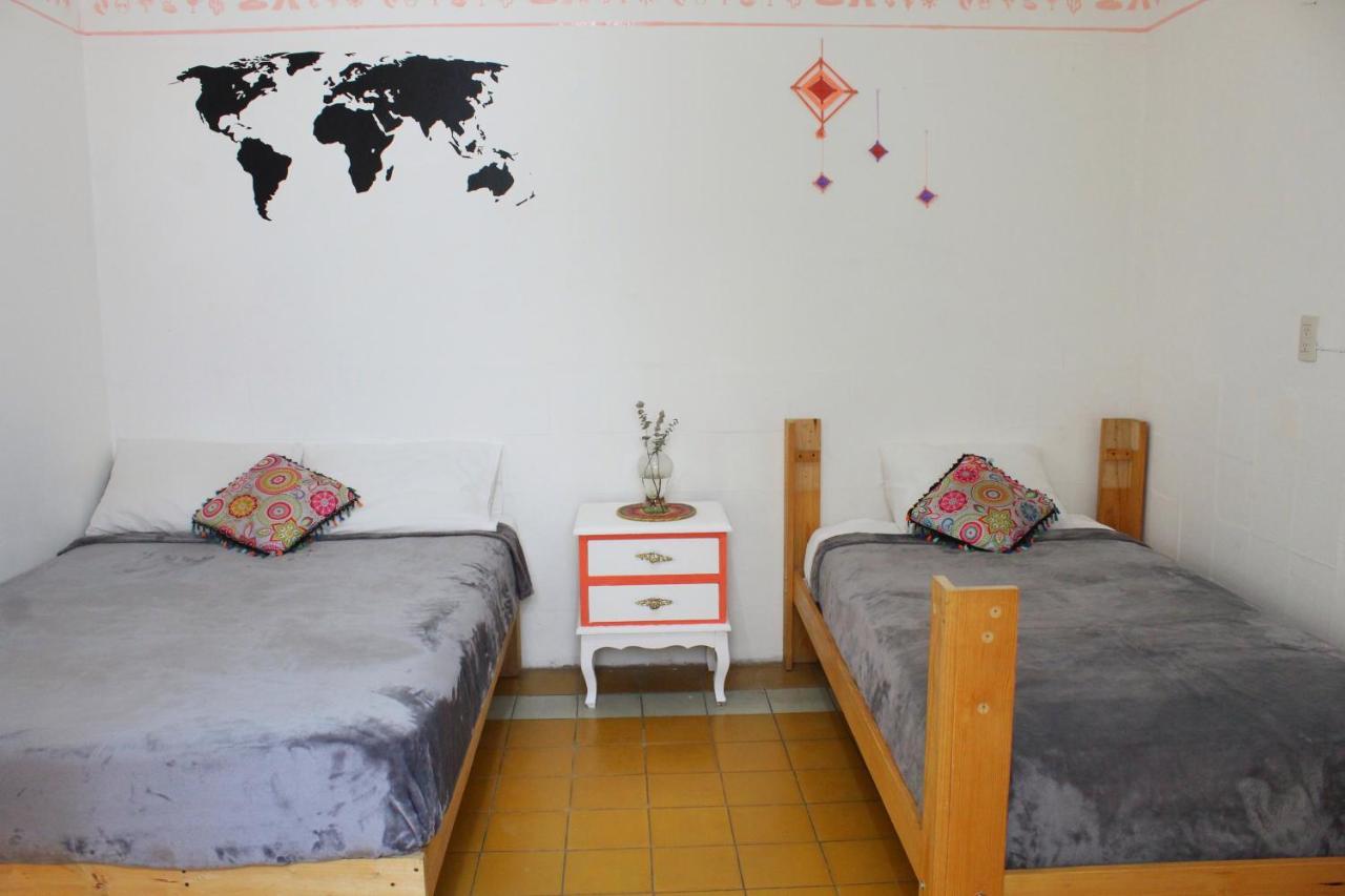 Hostal Casa Colores Adults Only Guadalajara Bagian luar foto